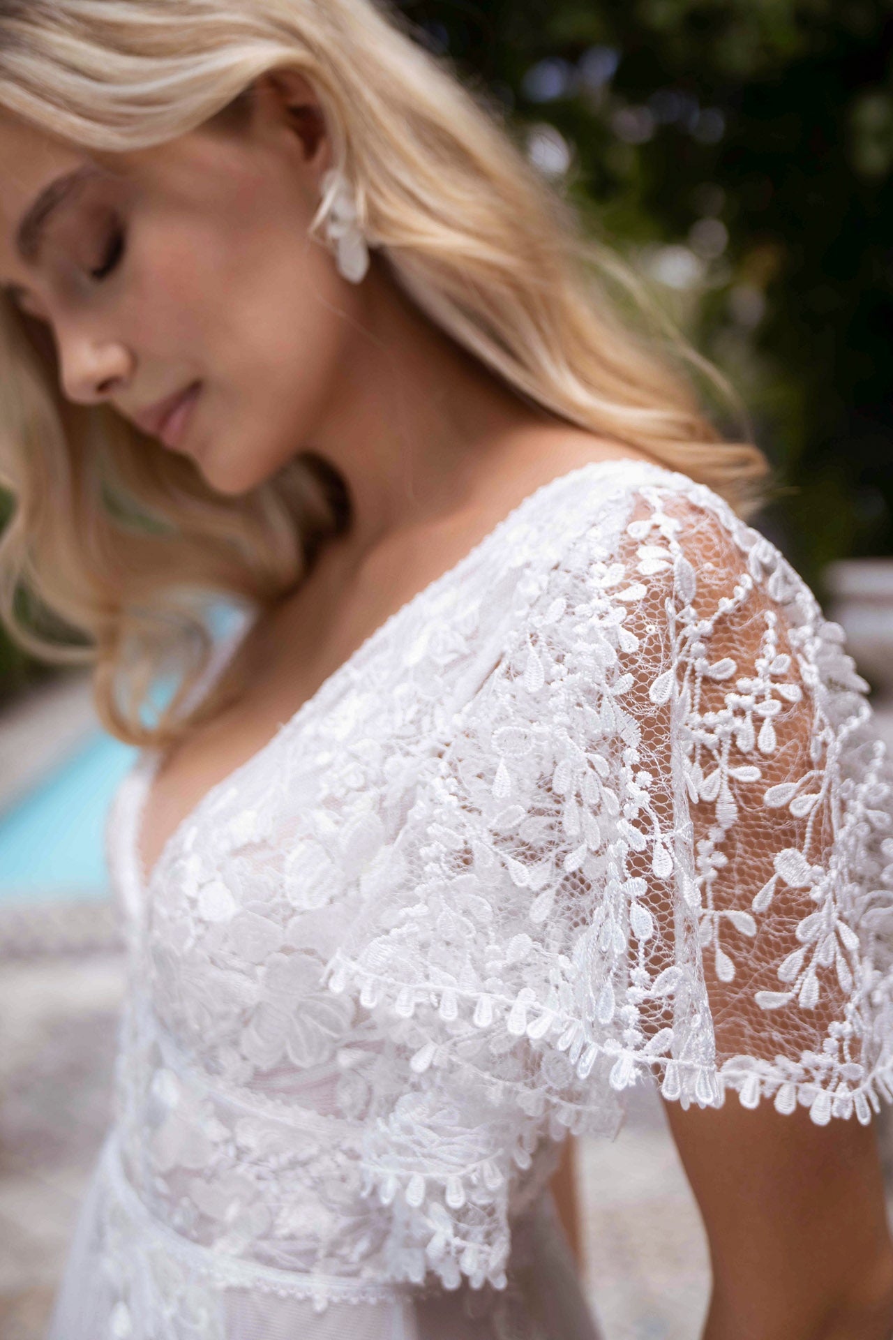 IRIS DRESS WITH SLEEVES